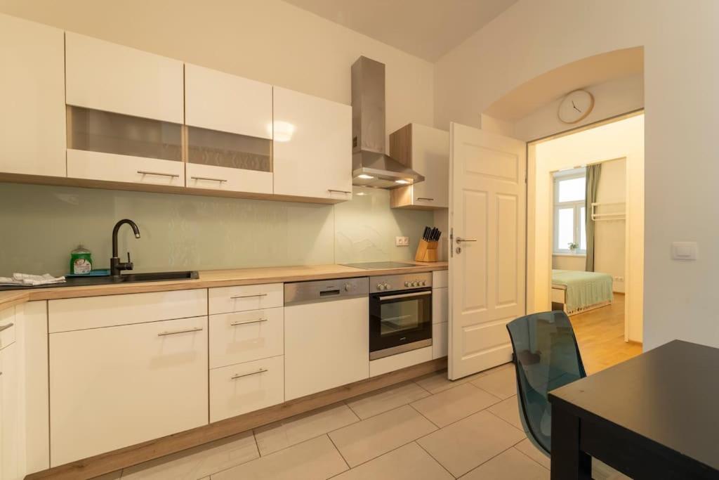 Spacious Mitten In Apartment Wien